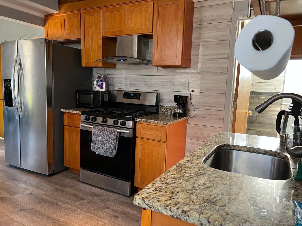 Ethan 3 Rooms Chicago Exterior photo